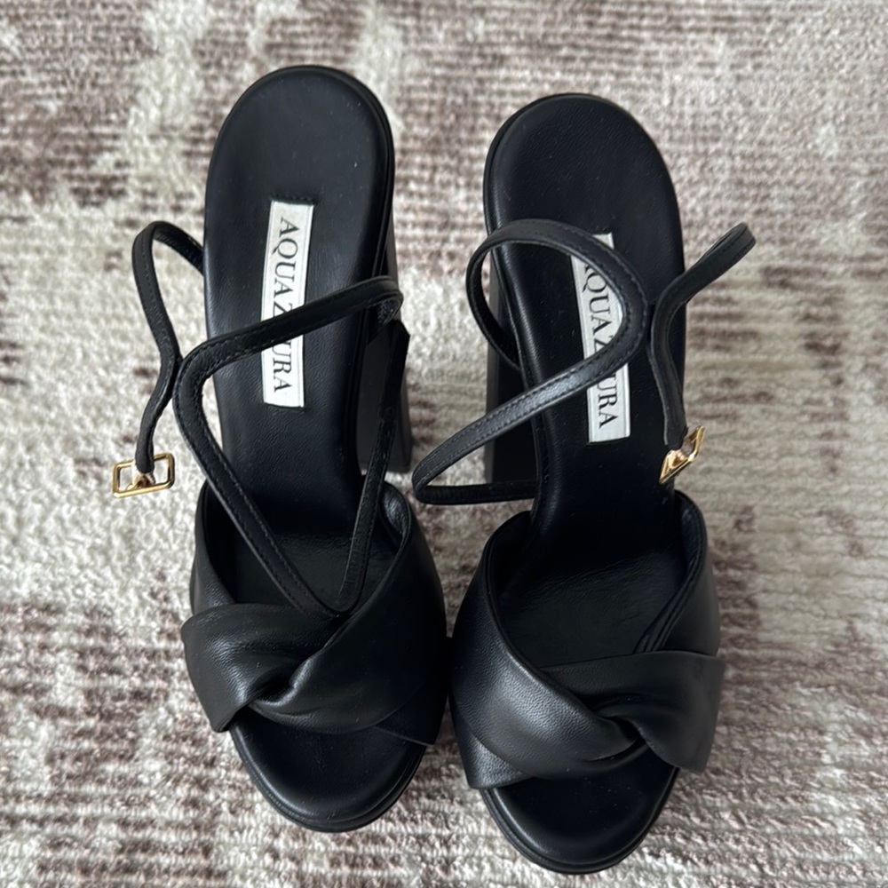 Aquazzura Black Heels with Minimalist Design